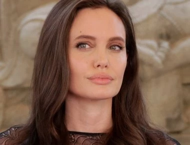 Αντζελίνα Τζολί- Κιάνου Ριβς: Είναι ζευγάρι εδώ και ένα χρόνο- Το προξενιό στην Ελλάδα